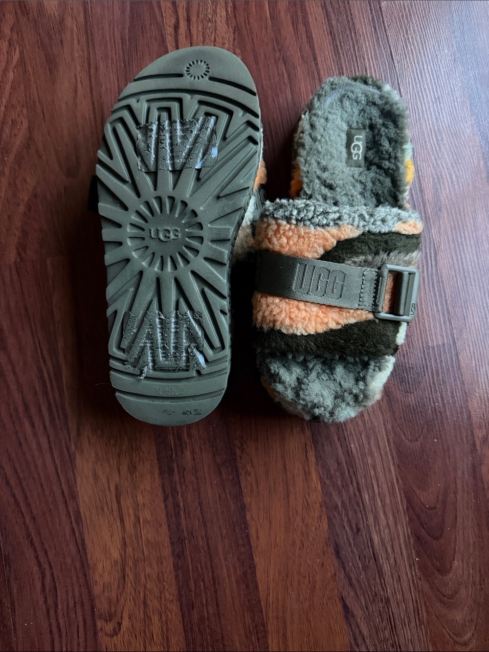 UGG Olive Gray & Tan Fuzzy Slide Sandals - Picture 2 of 4